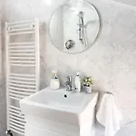 Nomad Spot Coliving