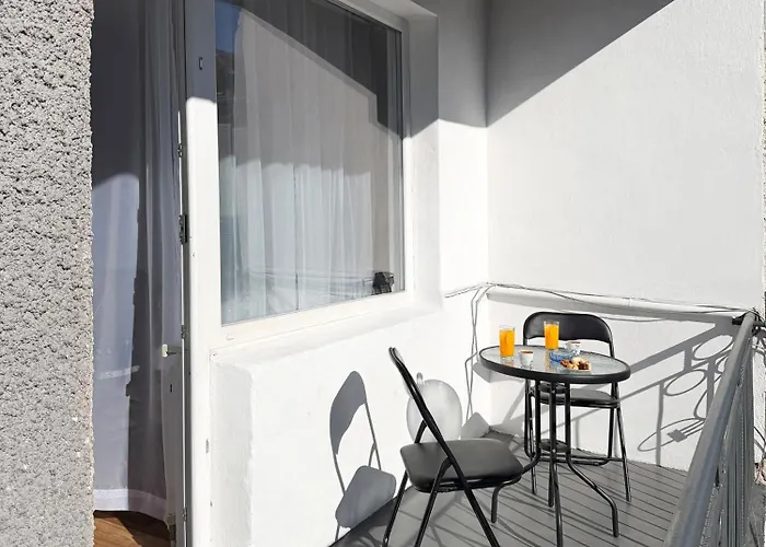 Nomad Spot Coliving *